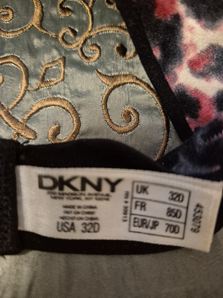 Bras Set 4 DKNY, CAP Size 32D Multicolor, each $7
