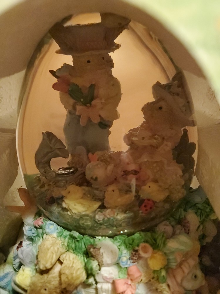 Easter Bunny Egg-shaped Spring Water Globe Music Box "Easter Parade" Excellent