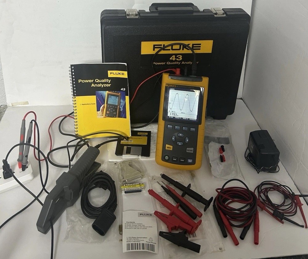 Fluke 43 Power Quality Analyzer Maintain power systems, troubleshoot problems