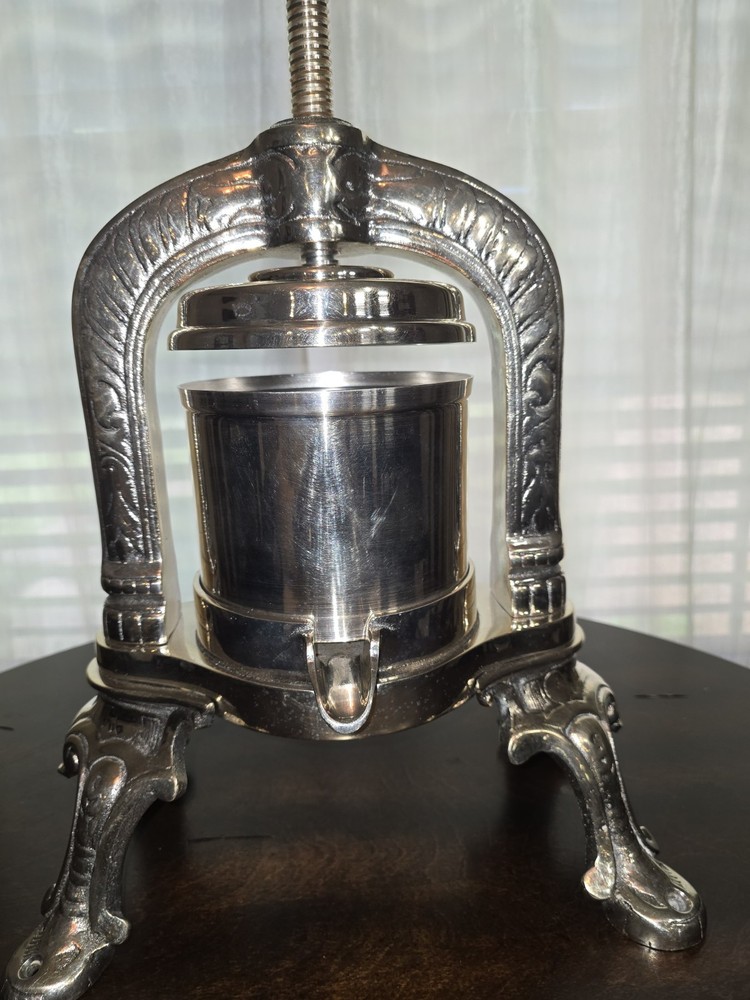 Silver Plated Duck Press Or Canalier