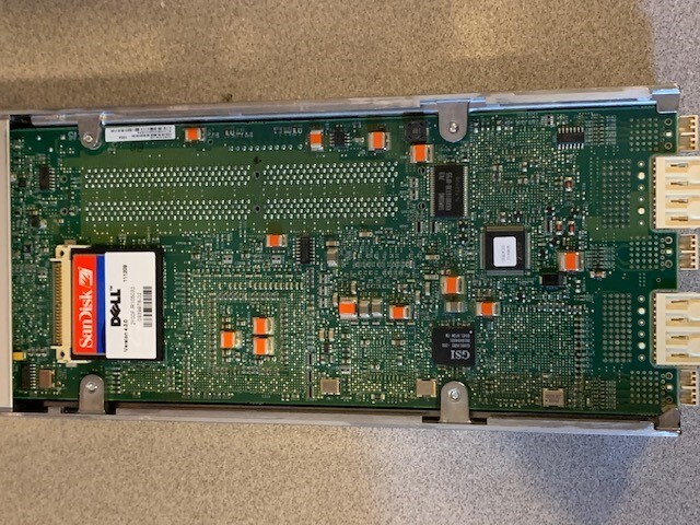 💥💥 DELL E03M003, 0938091-02 EqualLogic 2Gb Type 8 Control Module with UBBL07