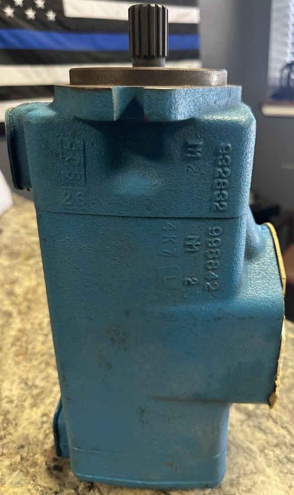 VQM22525S090090A00200AAAAEAVR00A032, Vickers, Hydraulic Double Vane Pump