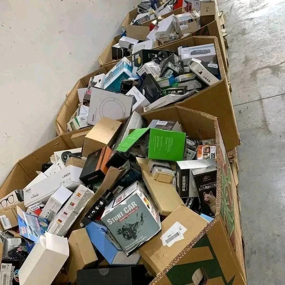 📦 Costco Liquidation Box – General Merchandise & Mixed Goods