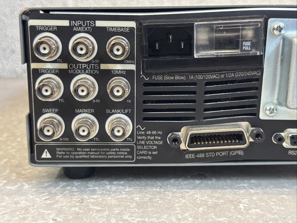 Stanford Research Systems DS345 30MHz Synthesized Function Generator Opt 01 READ