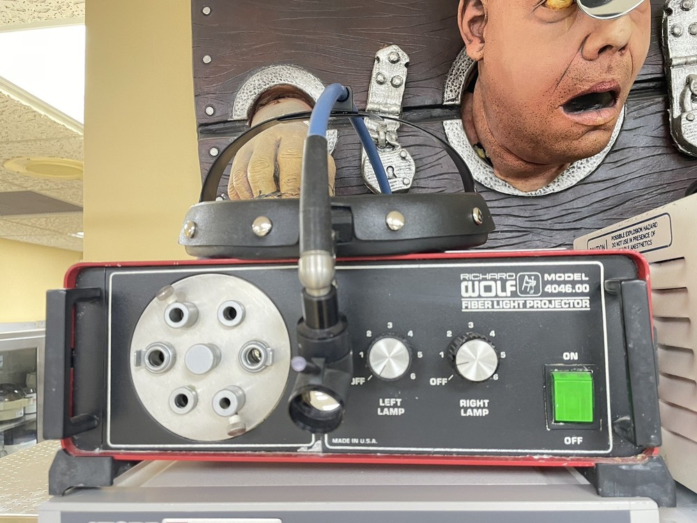 Richard Wolf Model 4046 with headlamp