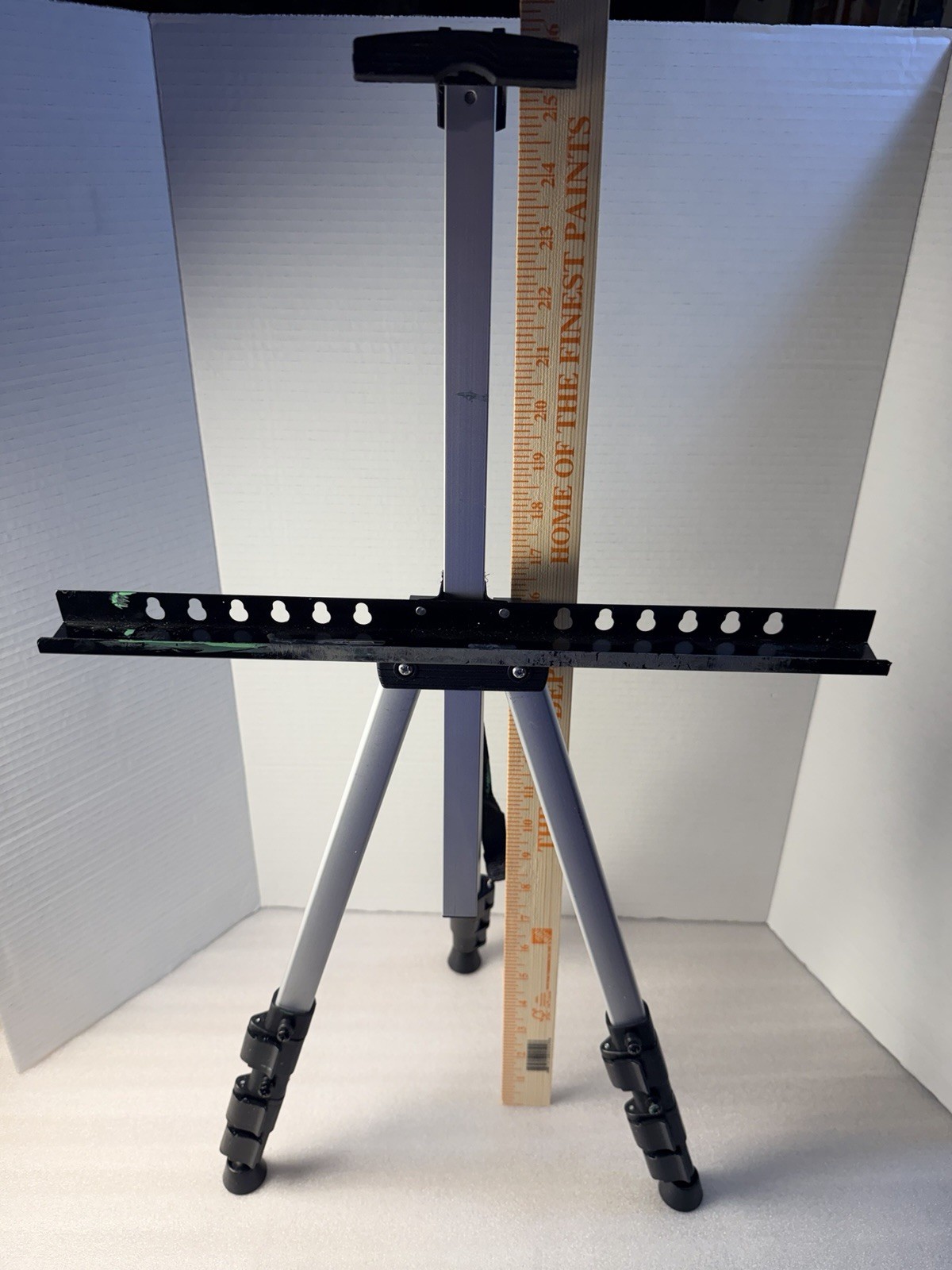 Curate Aluminum Stretch Field Easel - Silver Aluminum - 63 inch - Adjustable Art