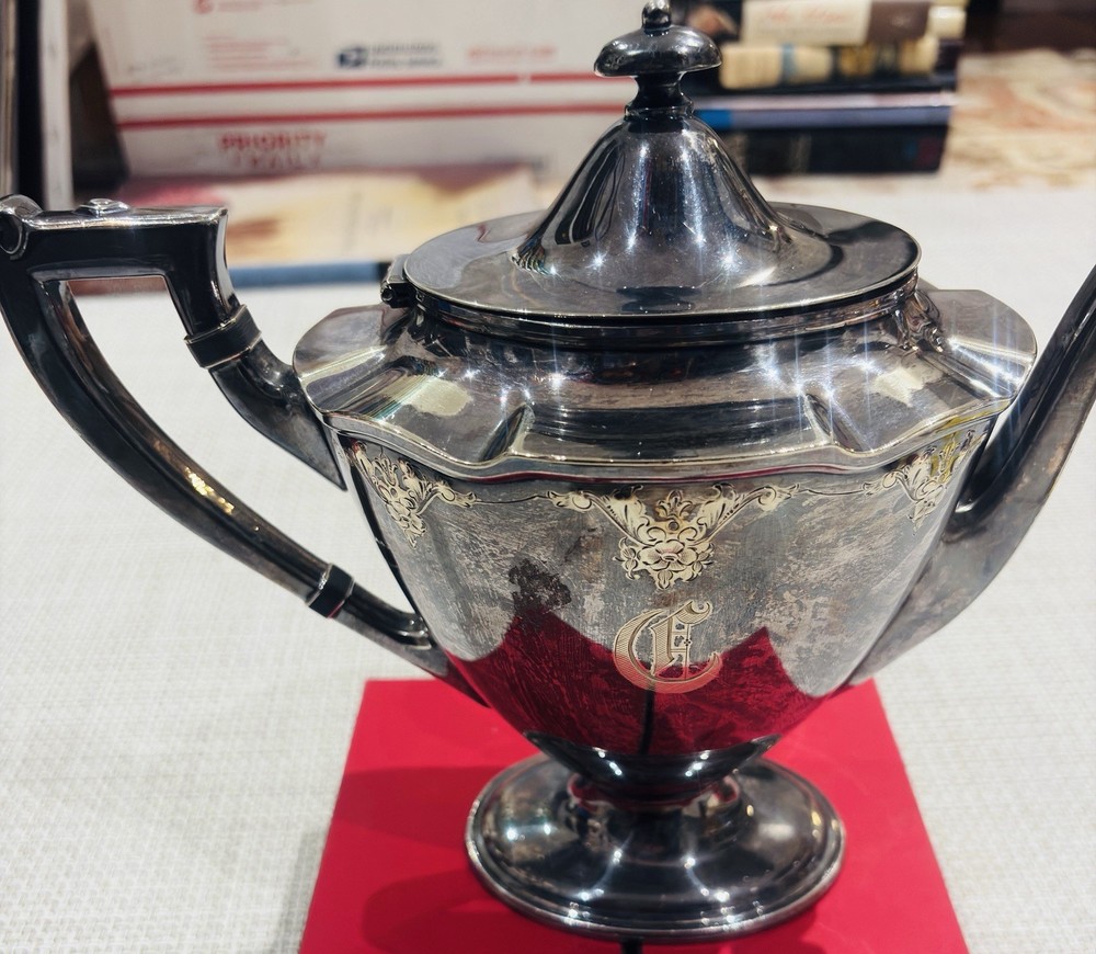 Barbour S.P. Co. International Victorian Silverplate Hand Chased Teapot