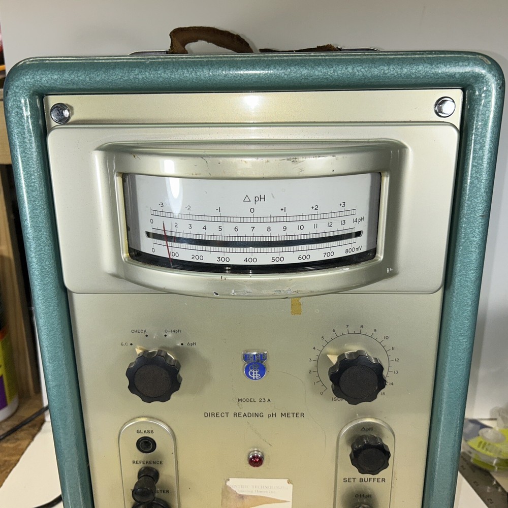 EIL Electronic Instruments Direct Reading pH Meter Model 23A X