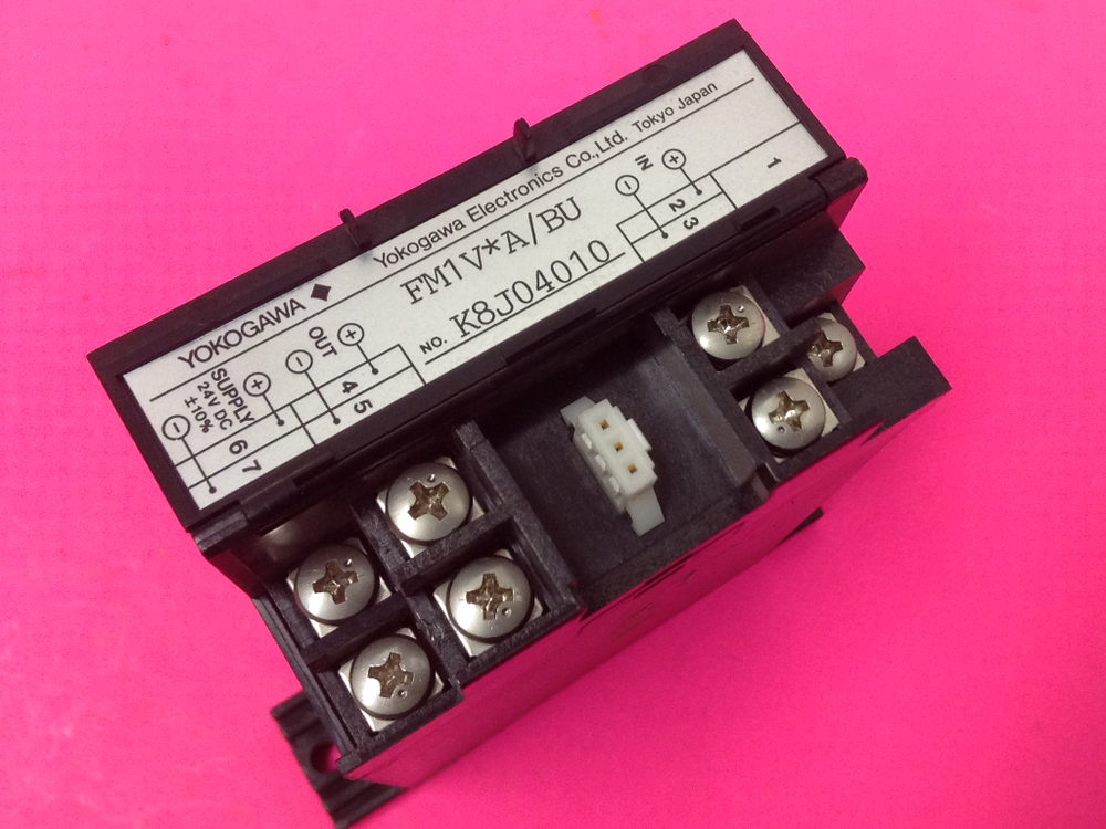 JUXTA / YOKOGAWA-Model #FM1V*A - DC Voltage Transmitter