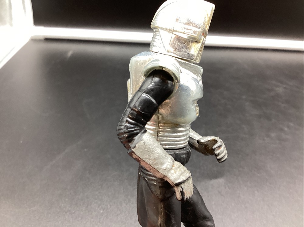 1978 BATTLESTAR GALACTICA CYLON CENTURION (CLEAN)