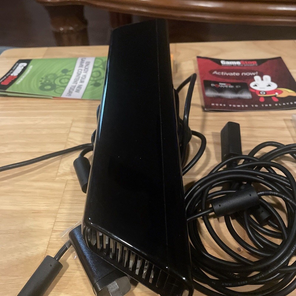 Microsoft Xbox 360 Kinect Sensor Bar Model 1414 and original box