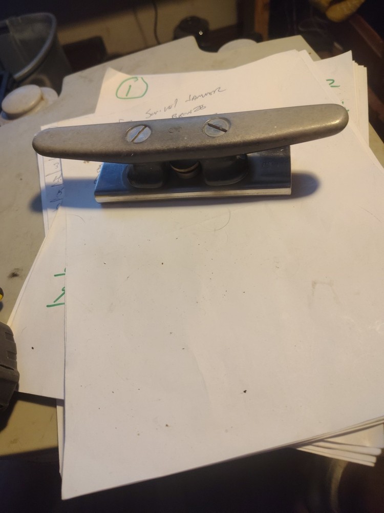 Schaefer 8" Cleat On 1.25" Track