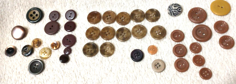 Buttons 40 Tan & Brown, Light Brown Assorted Shapes and Sizes BA1