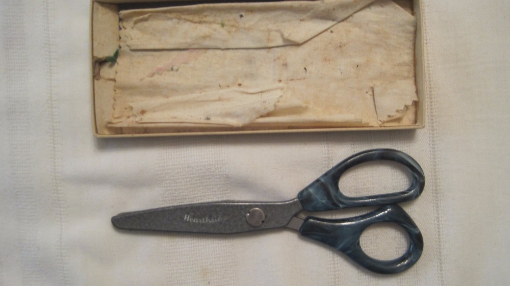 Hearthside, Sears and Roebuck, Pinking Shears