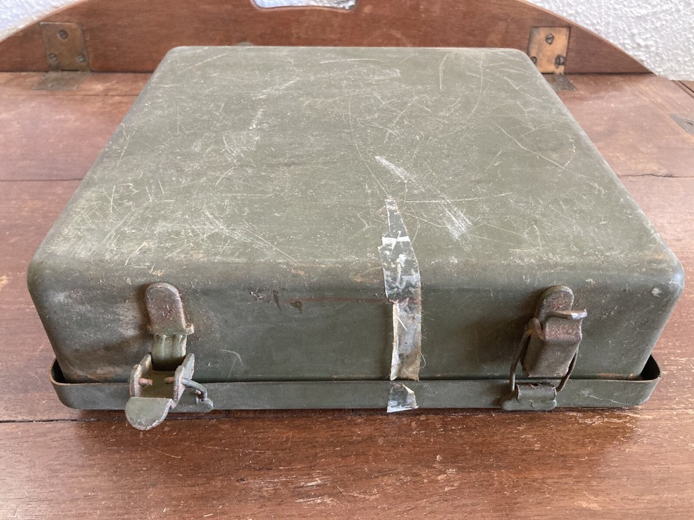 US Army First aid kit box | No. 9-221-240 Box Only