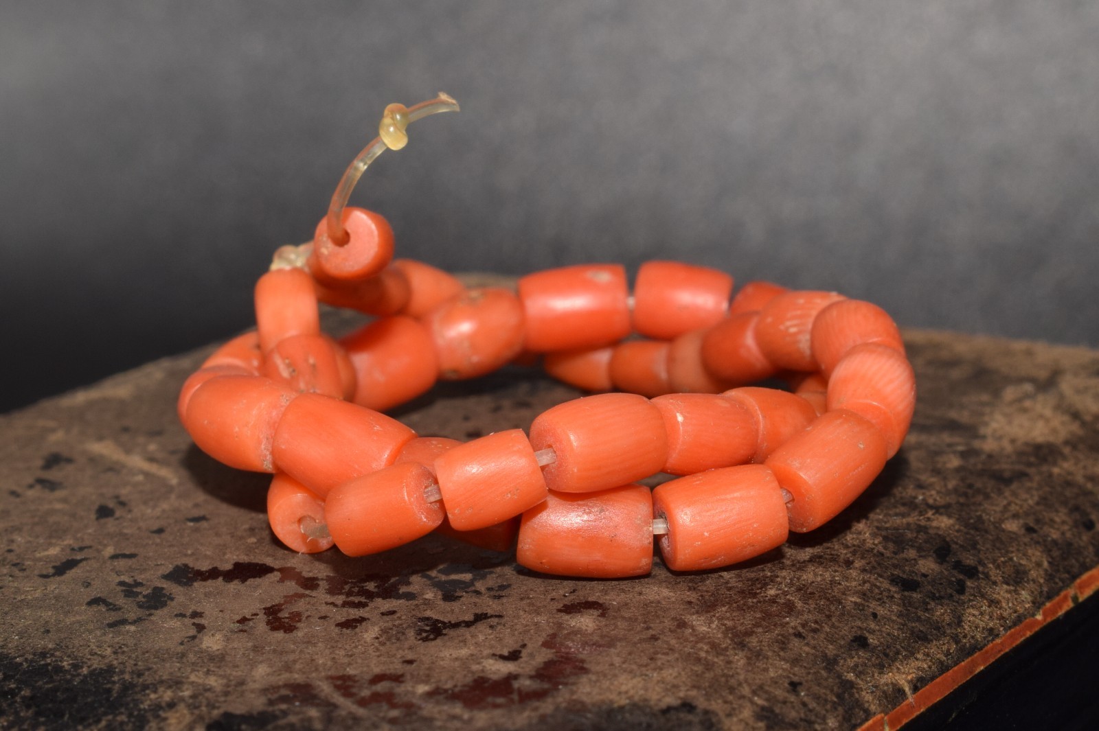 UNDYED Antique BEAD CORAL salmon VTG Mediterranean TIBETAN Japan Mala dZi Chung