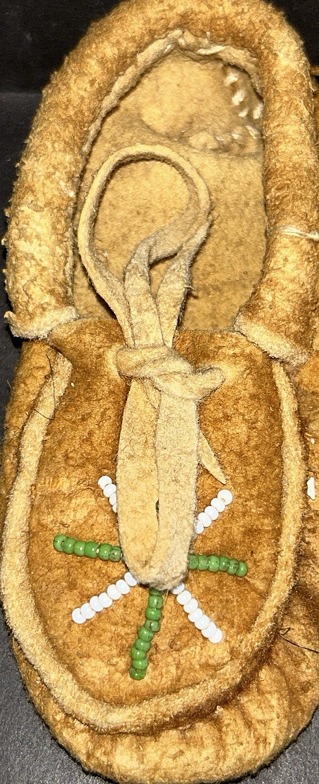 Baby Moccasins - Antique handmade - Native American - never worn - Look!