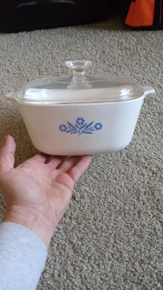 Vintage Corning Ware Blue Cornflower 2.5 Quart Casserole Dish A-2-B A9C Lid