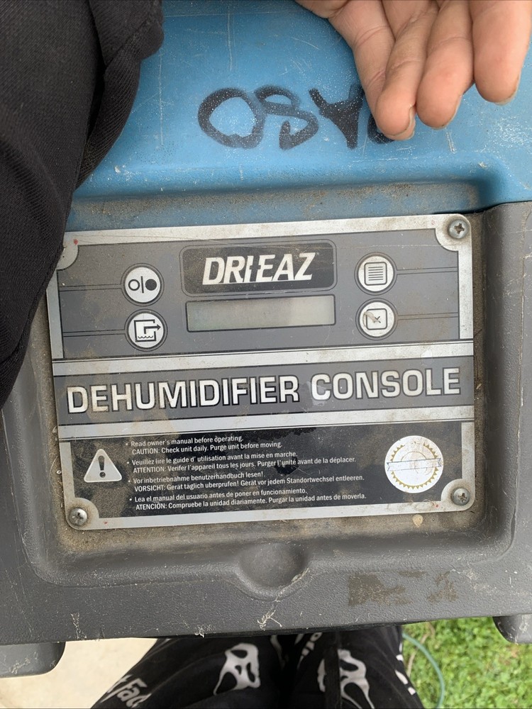 Dri-Eaz Evolution LGR Dehumidifier Turn On Needs Screen Cleaning ?? Hours