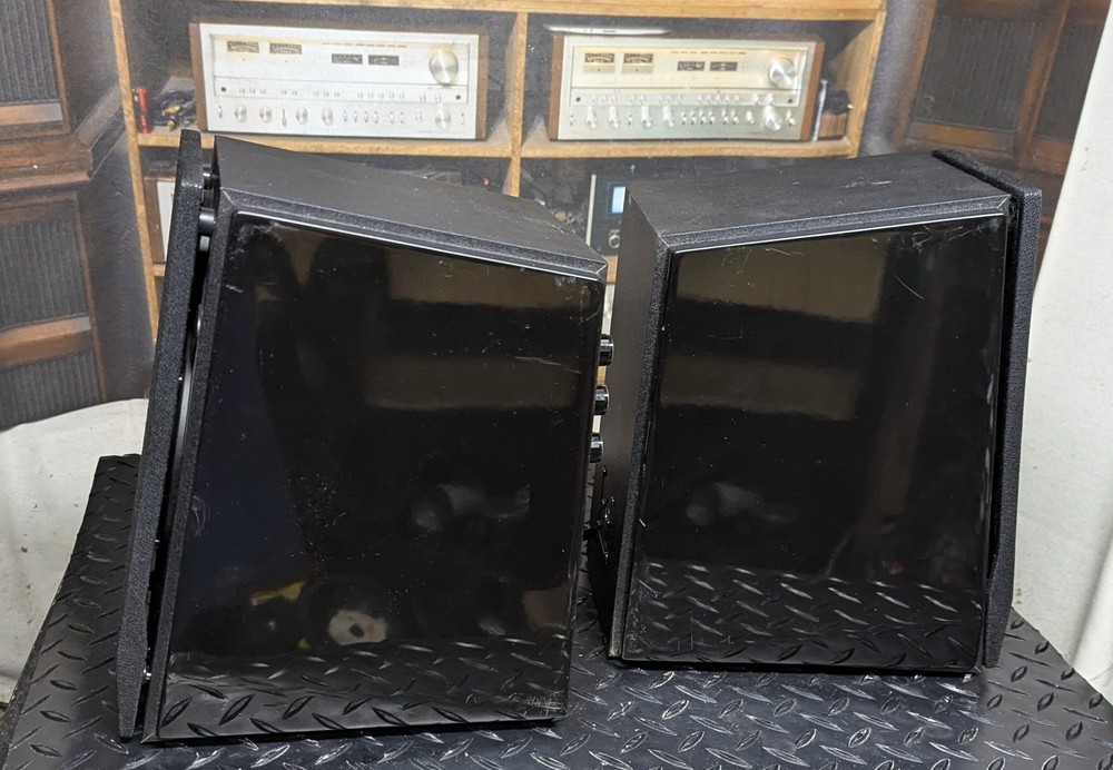 Edifier R1850DB powered speakers with Bluetooth