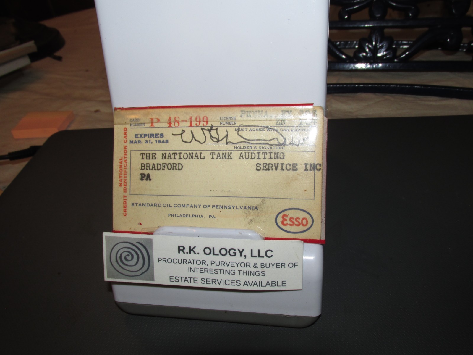 ESSO NATIONAL CREDIT CARD ID & SLEEVE STANDARD OIL OF PENNSYLVANIA EXP 1948