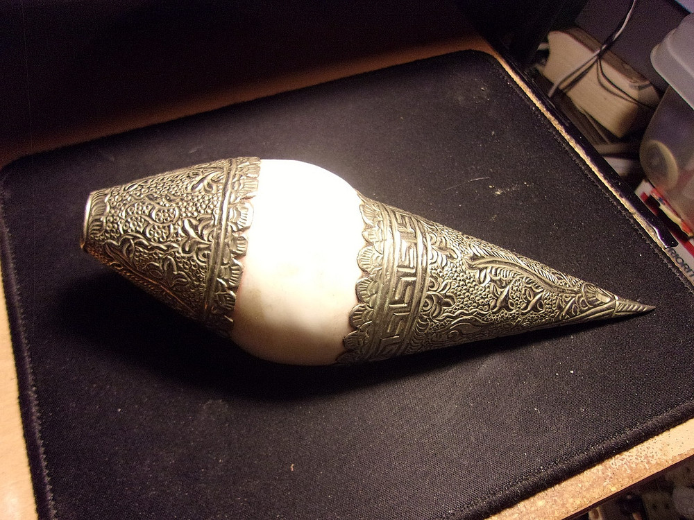 LARGE SNAIL SEA SHELL w/ SILVER SCROLLED COVER