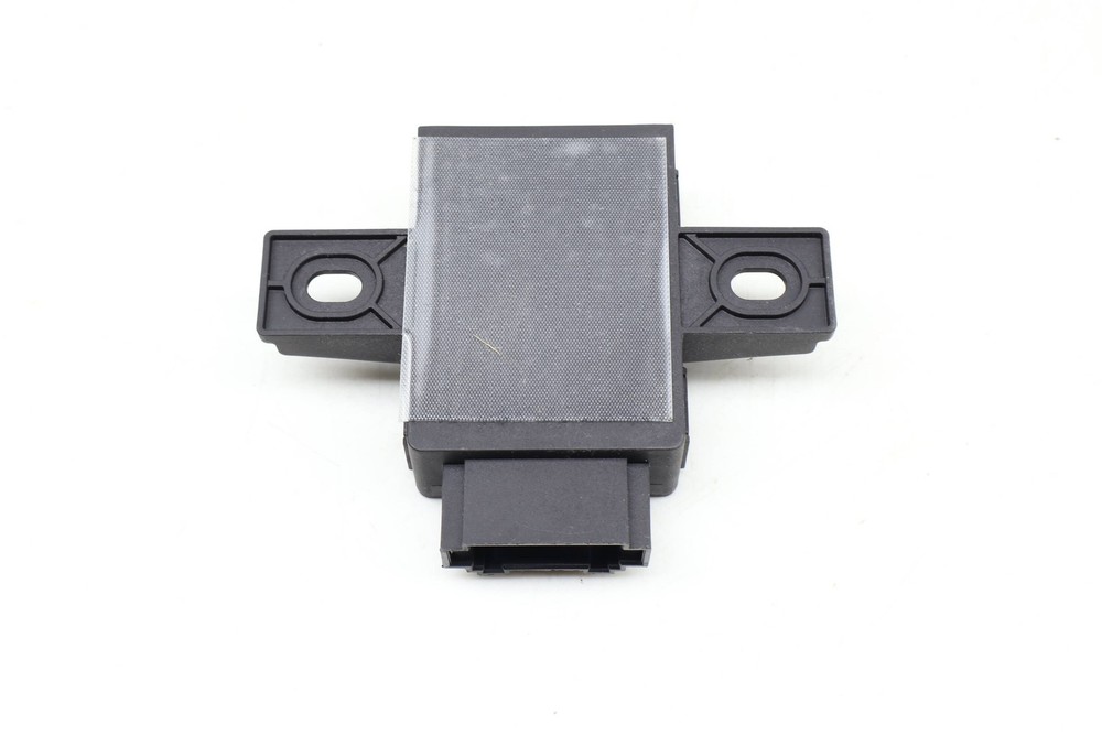 2011-2018 VW TOUAREG - Backrest Release Control Module 7P6959257