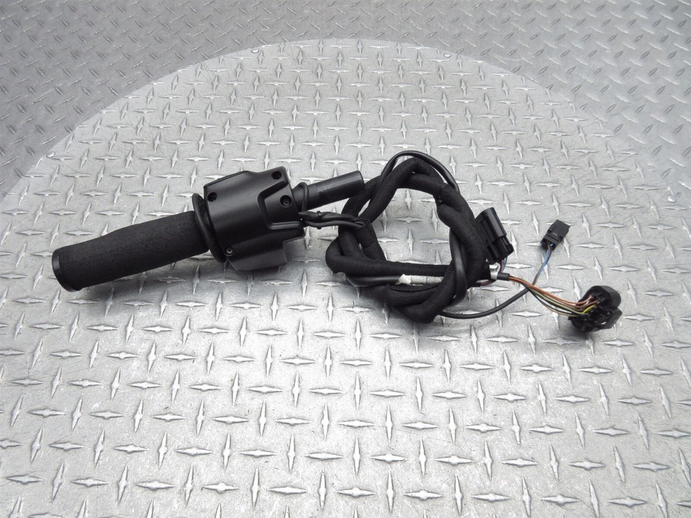 2021 21-22 Can-Am Spyder RT Right Switch Throttle Control Handle Grip READ NOTES