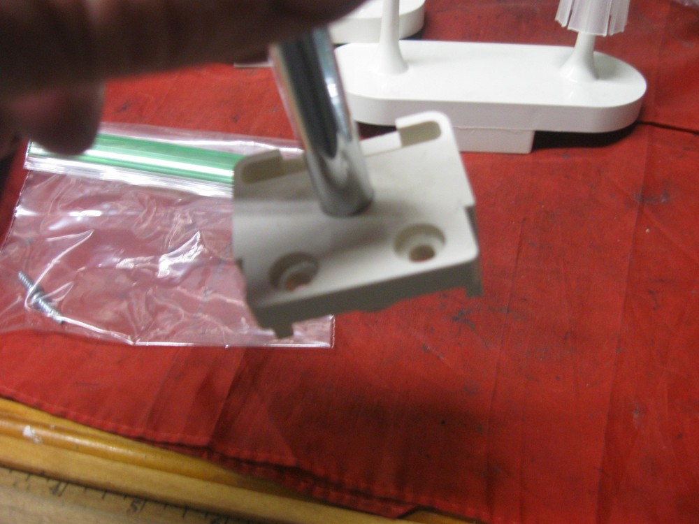 WHITE-34 SERGER Sewing Machine 4 Thread Spool Rack Vintage