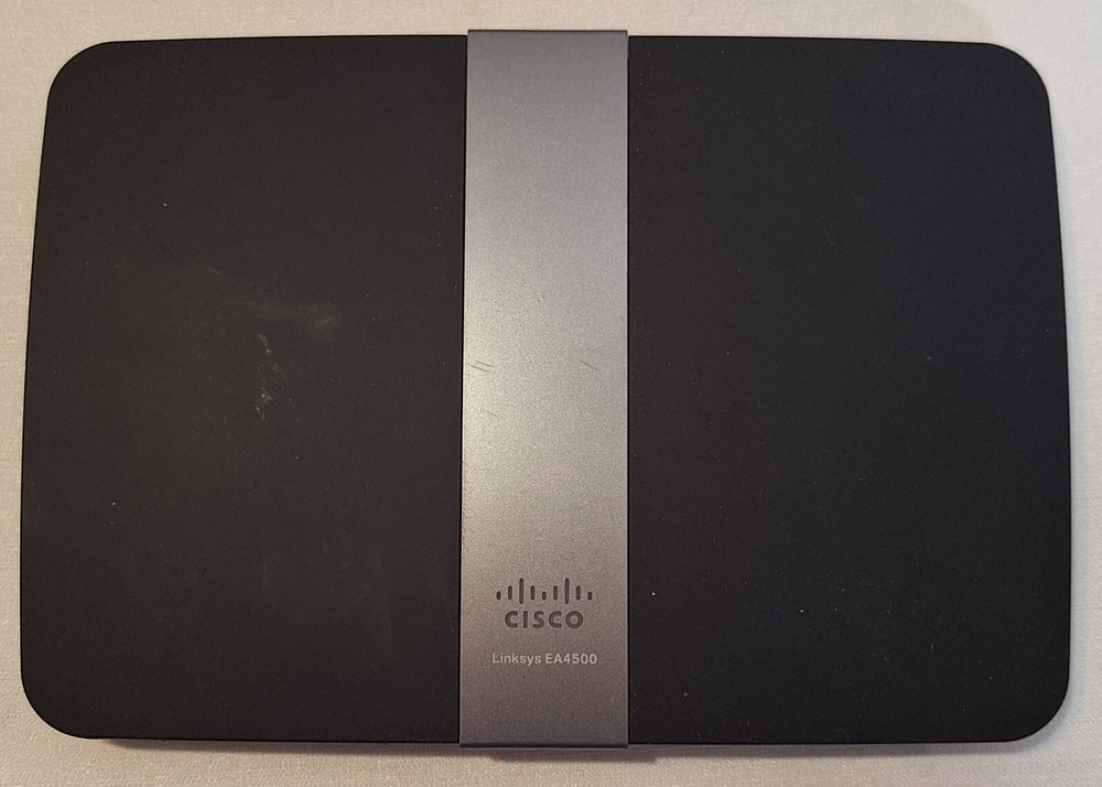 Cisco Linksys EA4500 Wireless Dual Band Router
