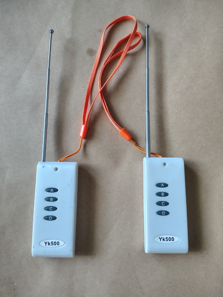 2 Ikan IB1000 Light Kit Remote Frequency On Back May Be Compatible With Others