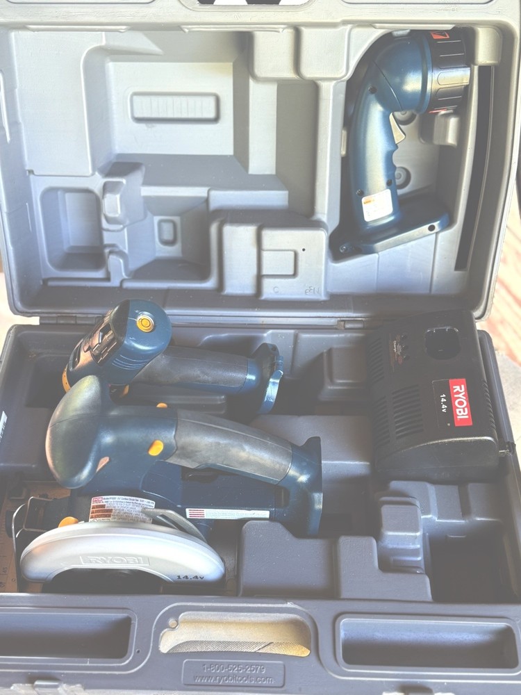 RYOBI 5 Piece Set 14.4V Cordless Tool Set Saw Drill Flashlight Case