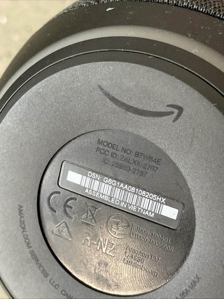 Amazon Echo Dot B7W64E Smart Speaker Bluetooth 4th Gen UnTested *Has Cosmetic