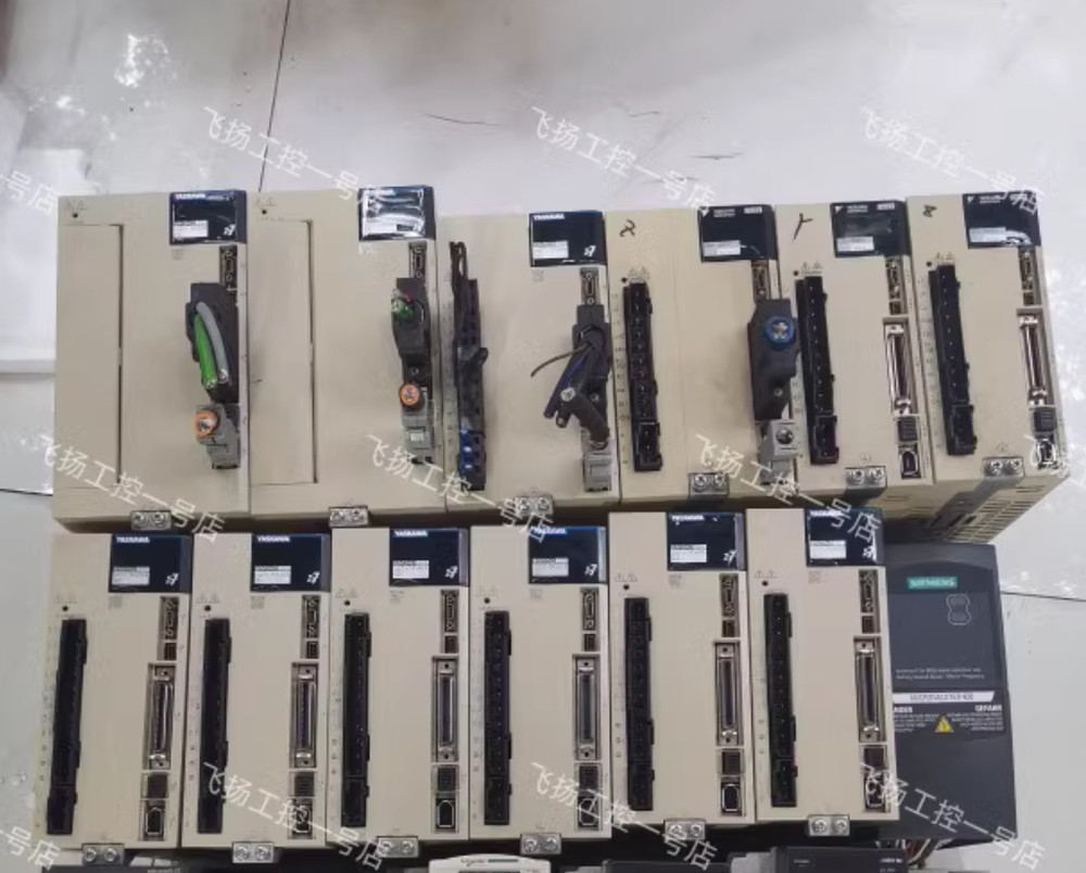 FAST DELIVERY PLC Yaskawa servo motor SGMPH-04DAA61D refurbished