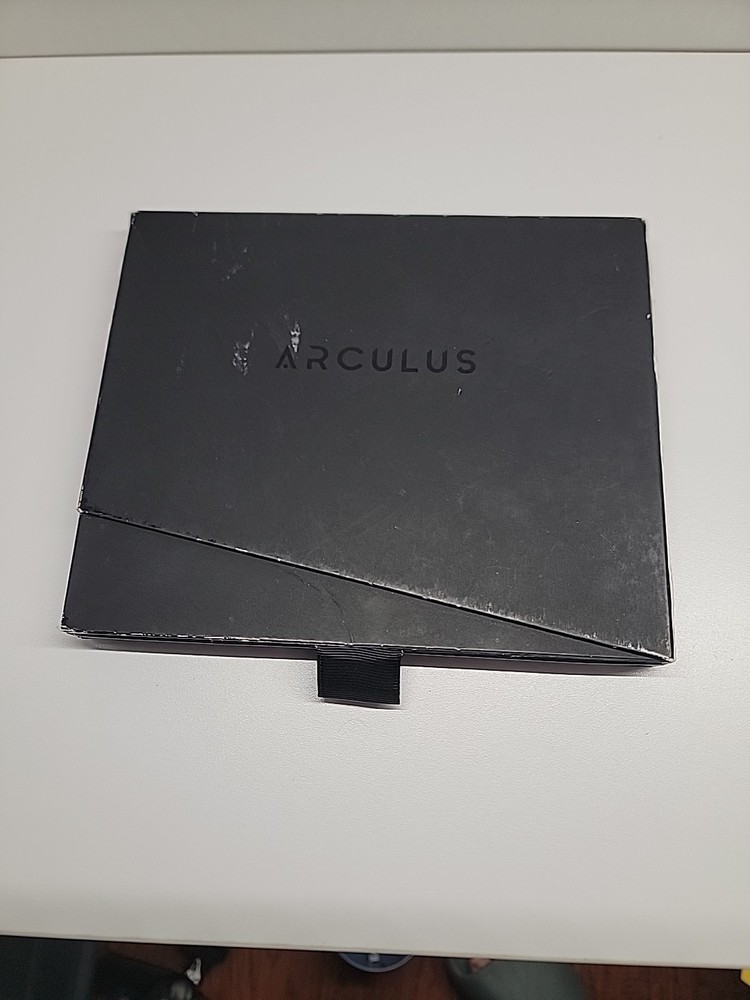 Sealed Arculus Womens Metal Crypto Cold Storage