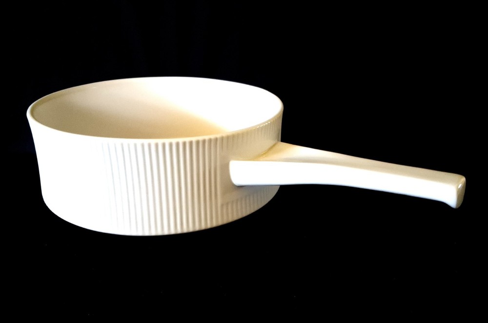 Cordalite EASTERLING Ribbed Ceramic Pan Pot With Handle MCM Germany 7.5"