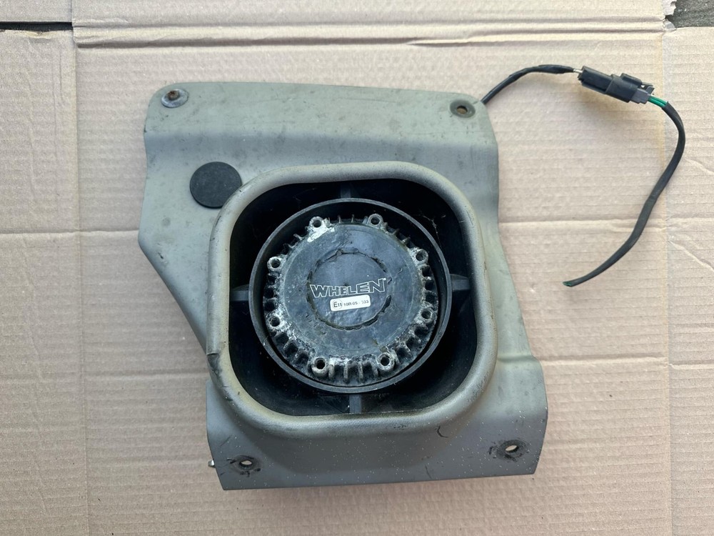 WHELEN SPEAKER MODEL: SA135P 100W TESTED