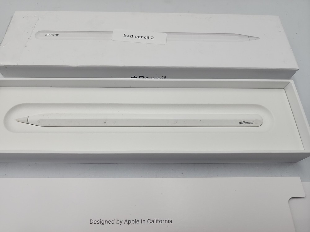 Broken Apple Pencil 2nd Generation A2051 READ - WON'T CHARGE
