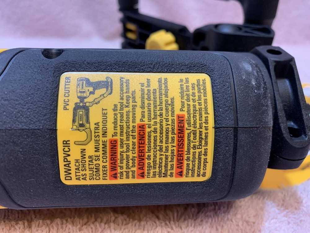 DEWALT DWAPVCIR IMPACT CONNECT PVC/PEX Pipe Cutter Attachment
