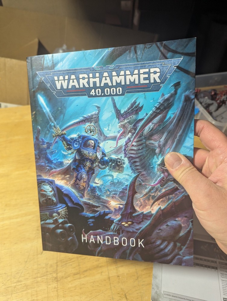 Warhammer 40k Handbook and Reference Sheet 10th Edition Starter Set Preowned