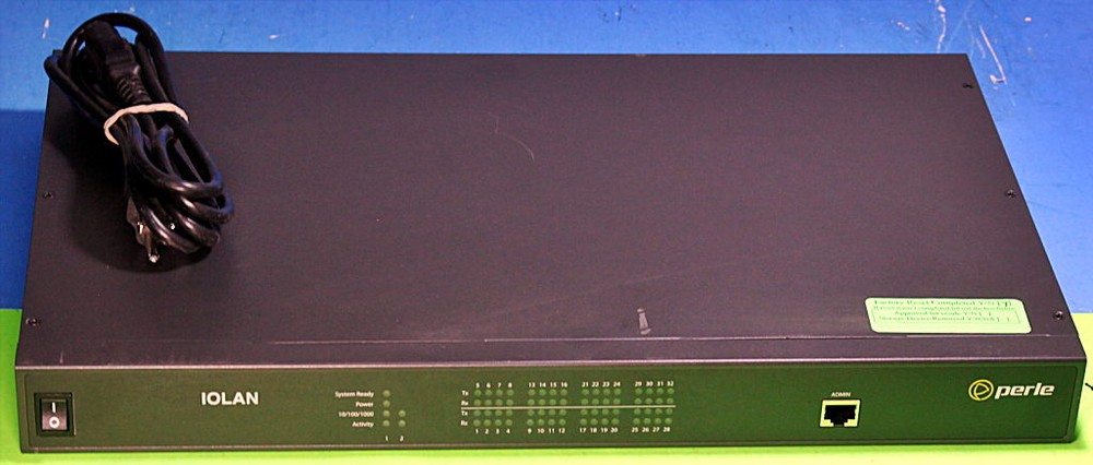SCS32C Perle Iolan 04030760 32-Port DAC Secure Console Server