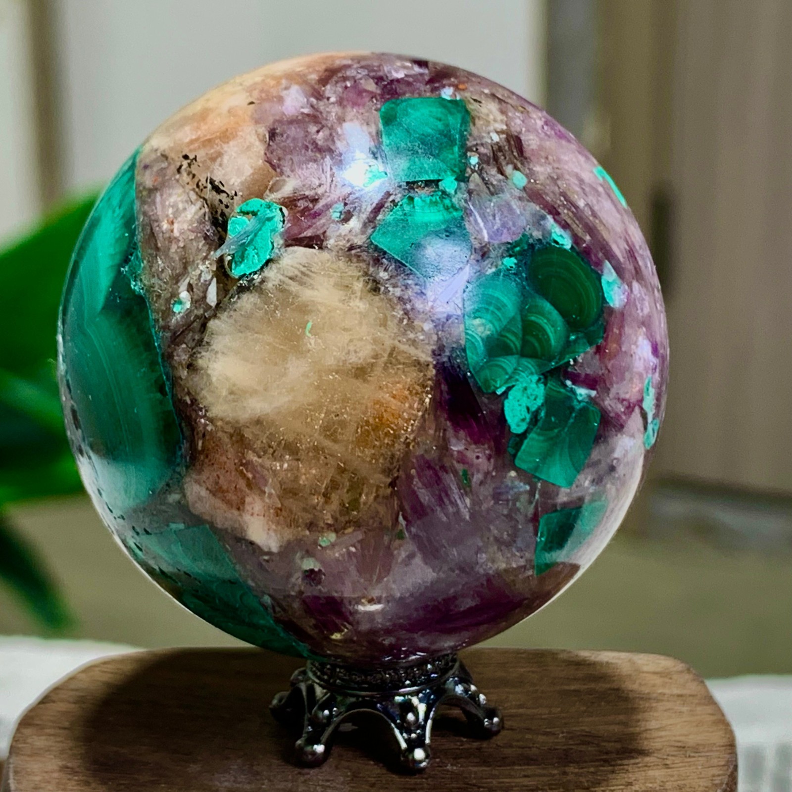 127G Newly discovered rare malachite purple mica symbiotic sphere restoration