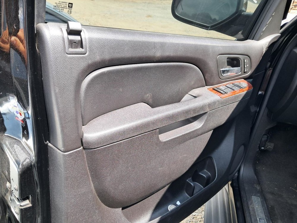 Fuse Box Engine Fits 10-14 ESCALADE 4776207