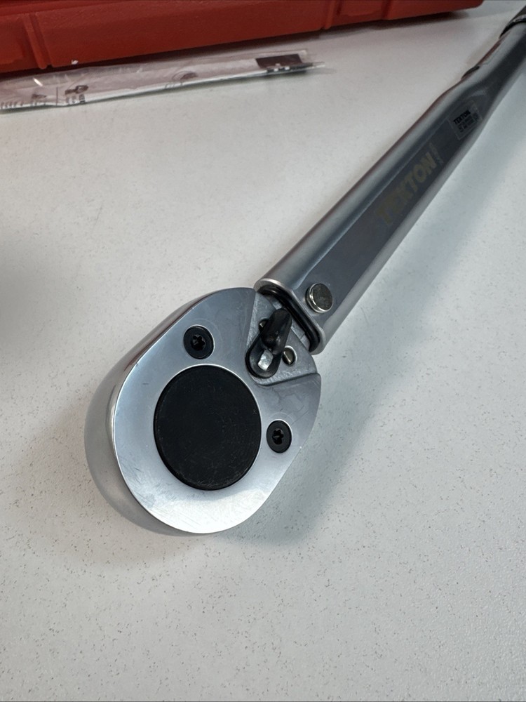 TEKTON 24335 1/2 inch Click Torque Wrench