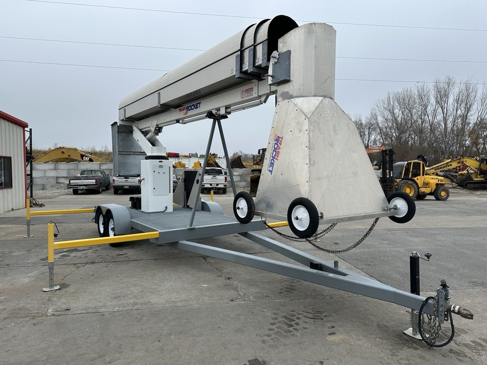 Trash Rocket TR-5000 Trailer mounted hydraulic trash chute extends 50'