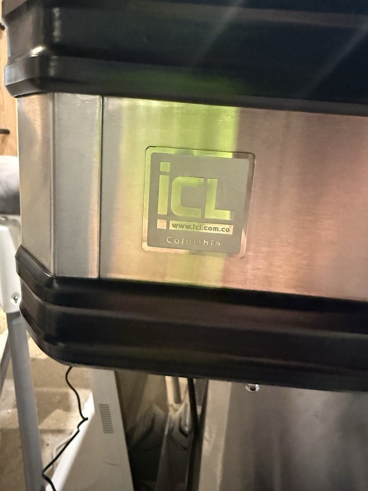 Checkout Counter, Cashier