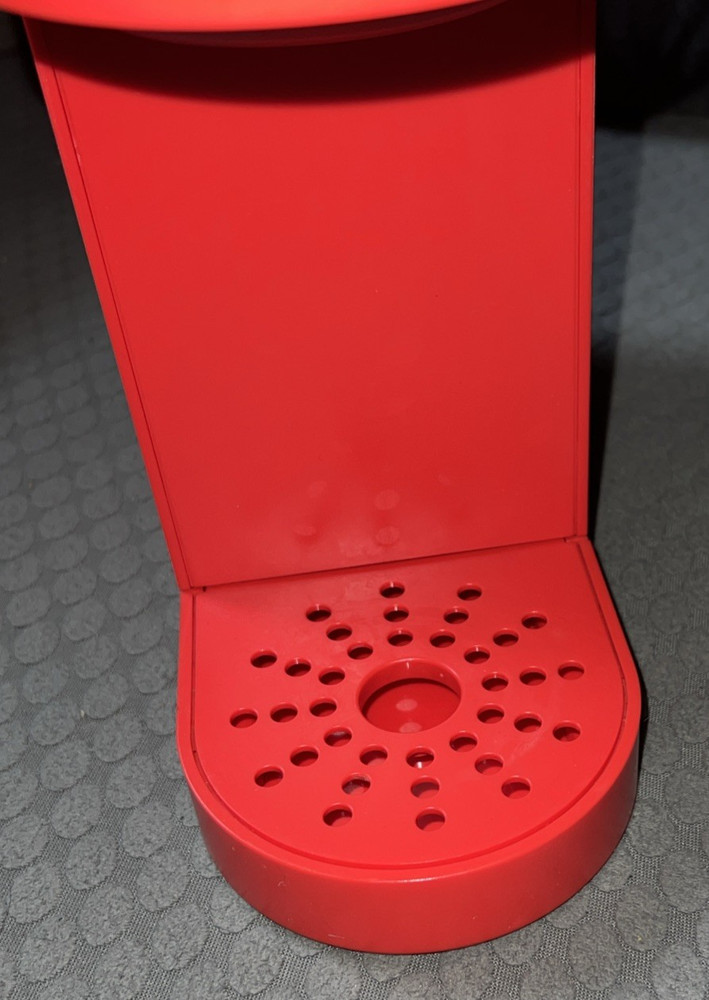 Keurig K21B K-Mini Pod Coffee Machine - Red - Working