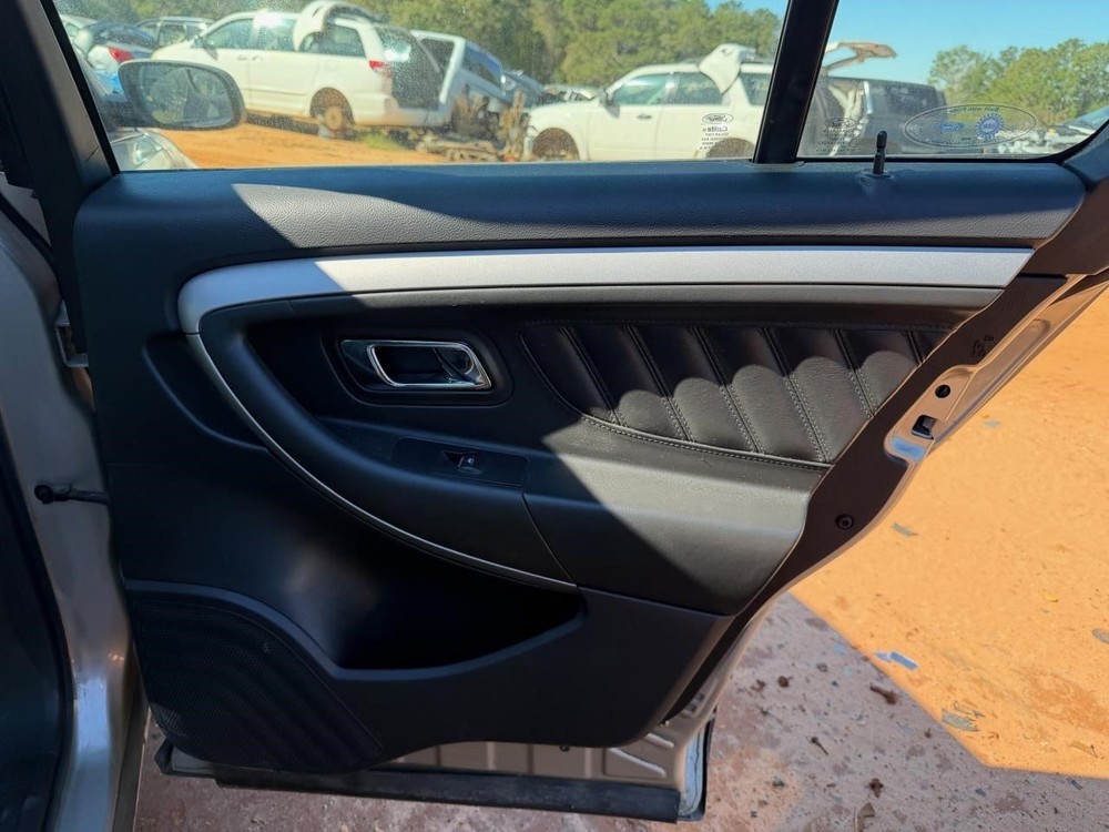 TAURUS 2017 Transmission Shift 104938575