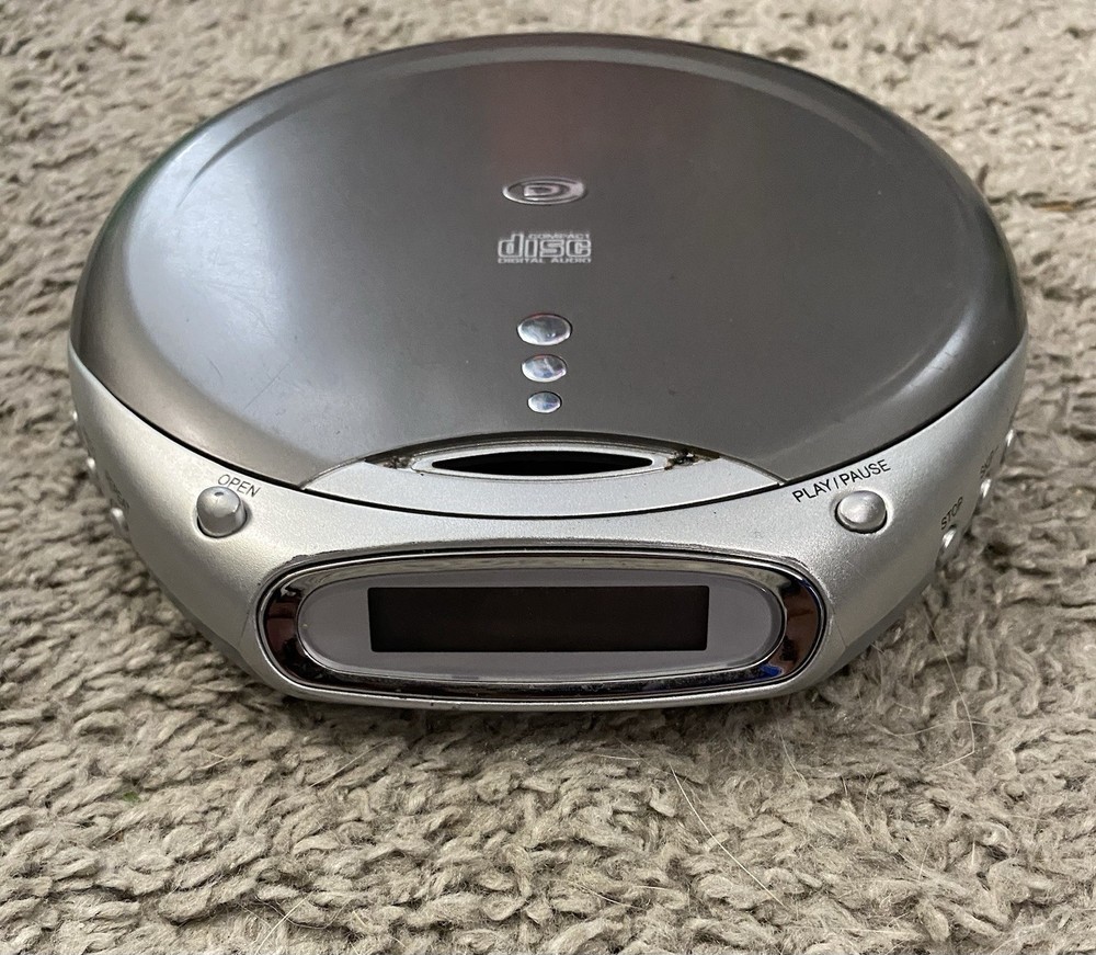 Durabrand CD-855 Compact Disc Player Blue untested not sure if it works