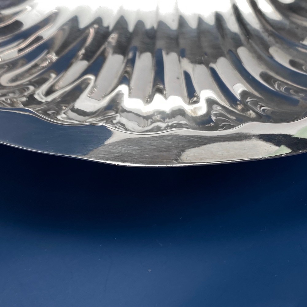 Baroque by Wallace Silversmiths 3-Section Clam Shell Serving Dish